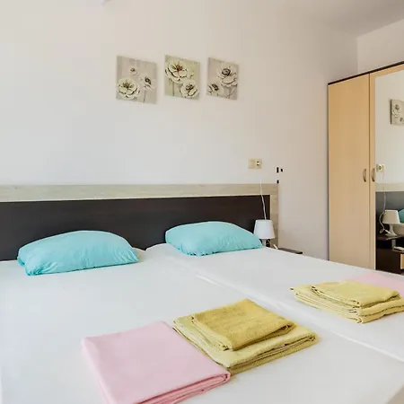 Апартаменти Marea 2 *